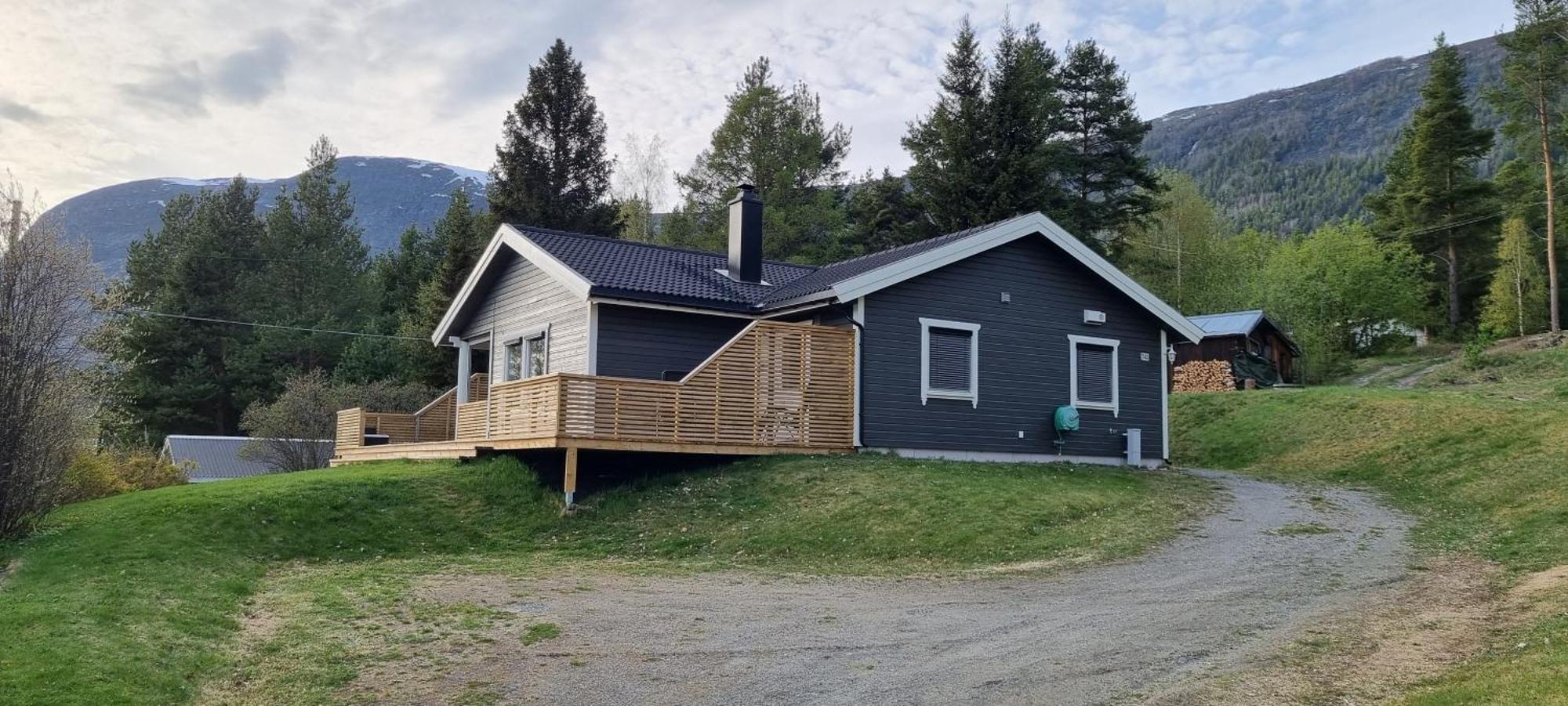 Hus I Flott Natur. Skjåk